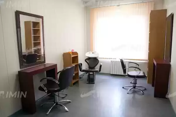 Салон в Марьинском парке