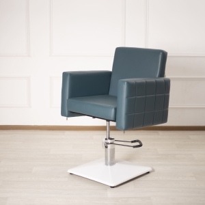 Парикмахерское кресло «Марта» гидравлическое с отстрочкой