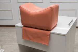 Сиденье "Степашка", для парикмахерского кресла с фиксацией на липучке 