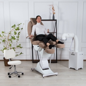 Кресло педикюрно-косметологическое «Нега» (3 мотора + пневматика)