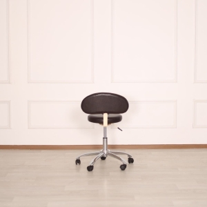 Стул для мастера педикюра 'Стар'