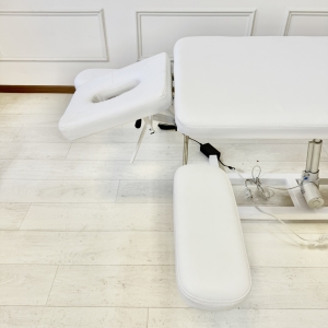 Косметлогическая. массажная кушетка (электро) 